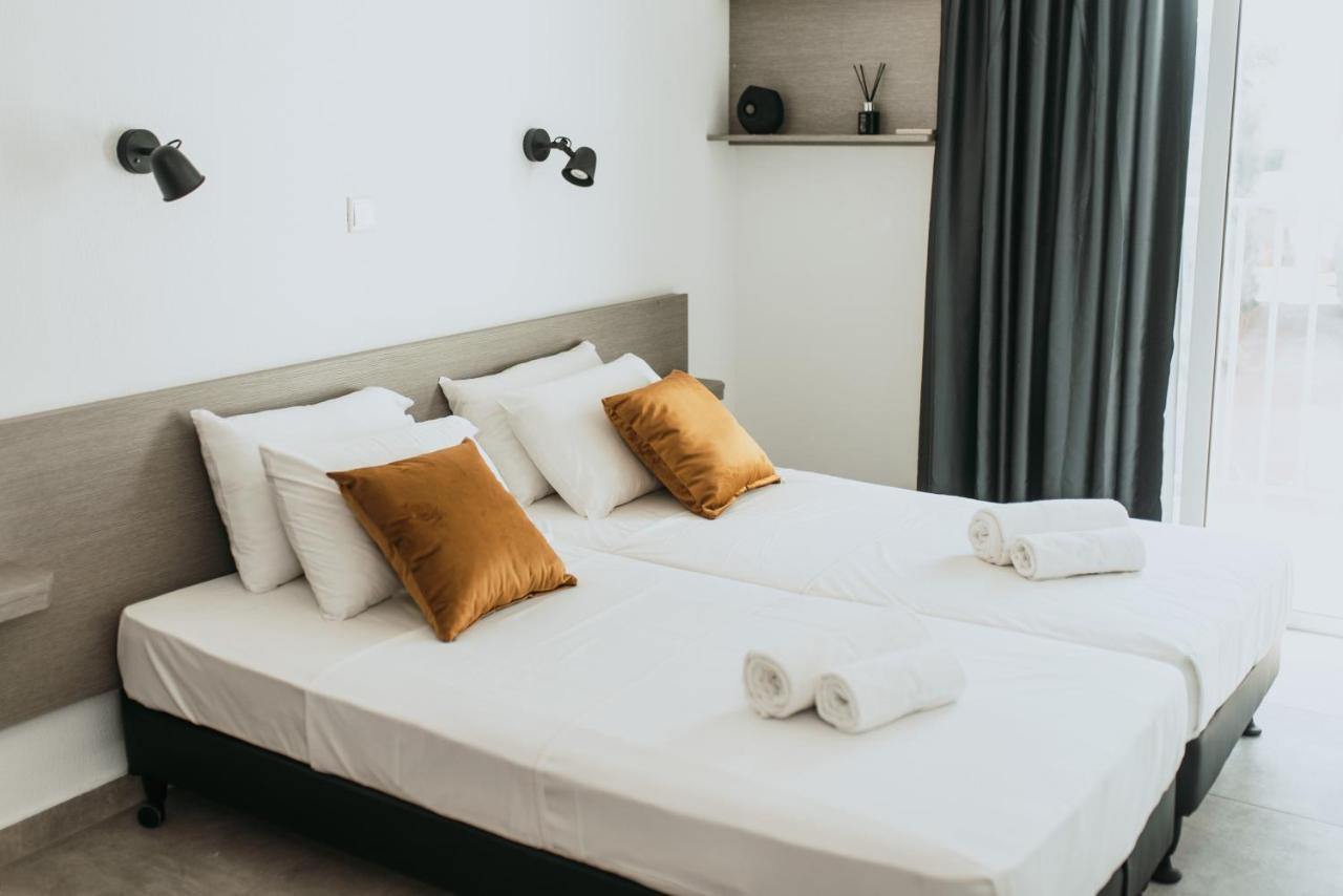Five Keys Apartments 아이아 나파 외부 사진