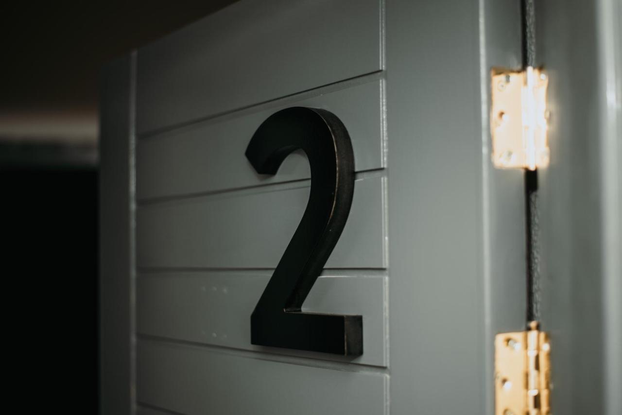 Five Keys Apartments 아이아 나파 외부 사진